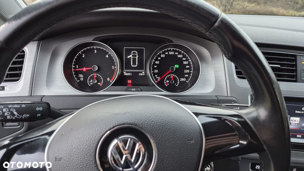 Volkswagen Golf 1.6 TDI BlueMotion Technology DSG Lounge - 9