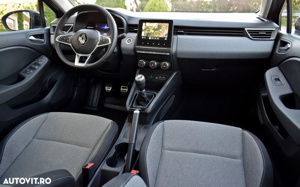 Renault Clio - 7