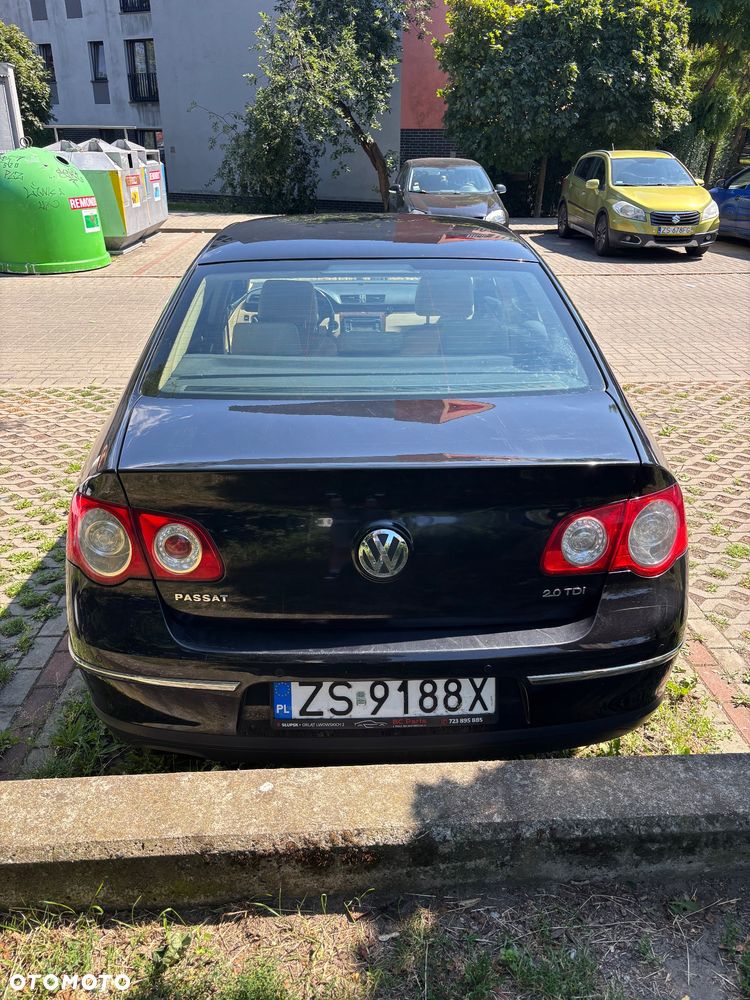 Volkswagen Passat 2.0 TDI Highline - 6
