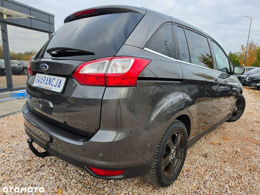 Ford Grand C-MAX - 23