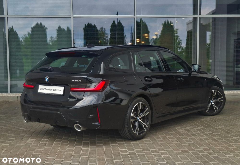 BMW Seria 3 330i xDrive M Sport sport - 4