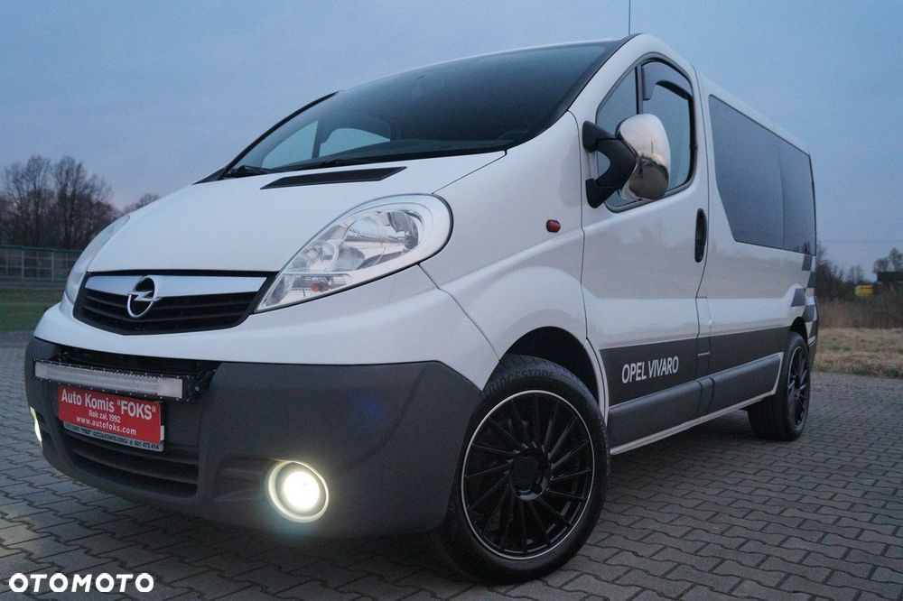 Opel Vivaro - 1