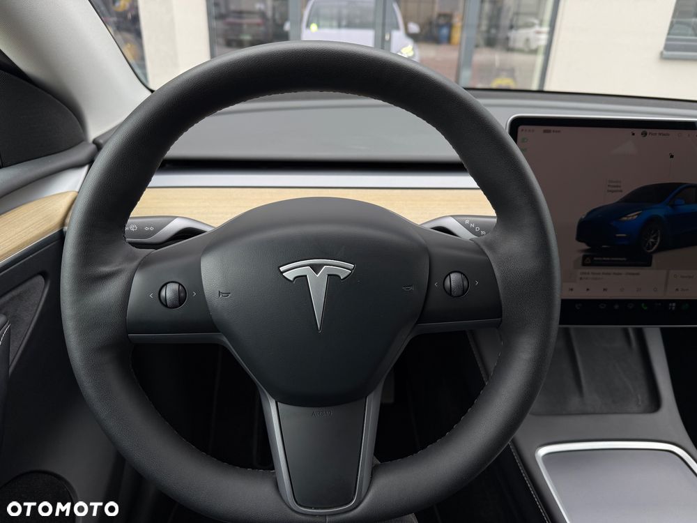 Tesla Model Y RWD - 17
