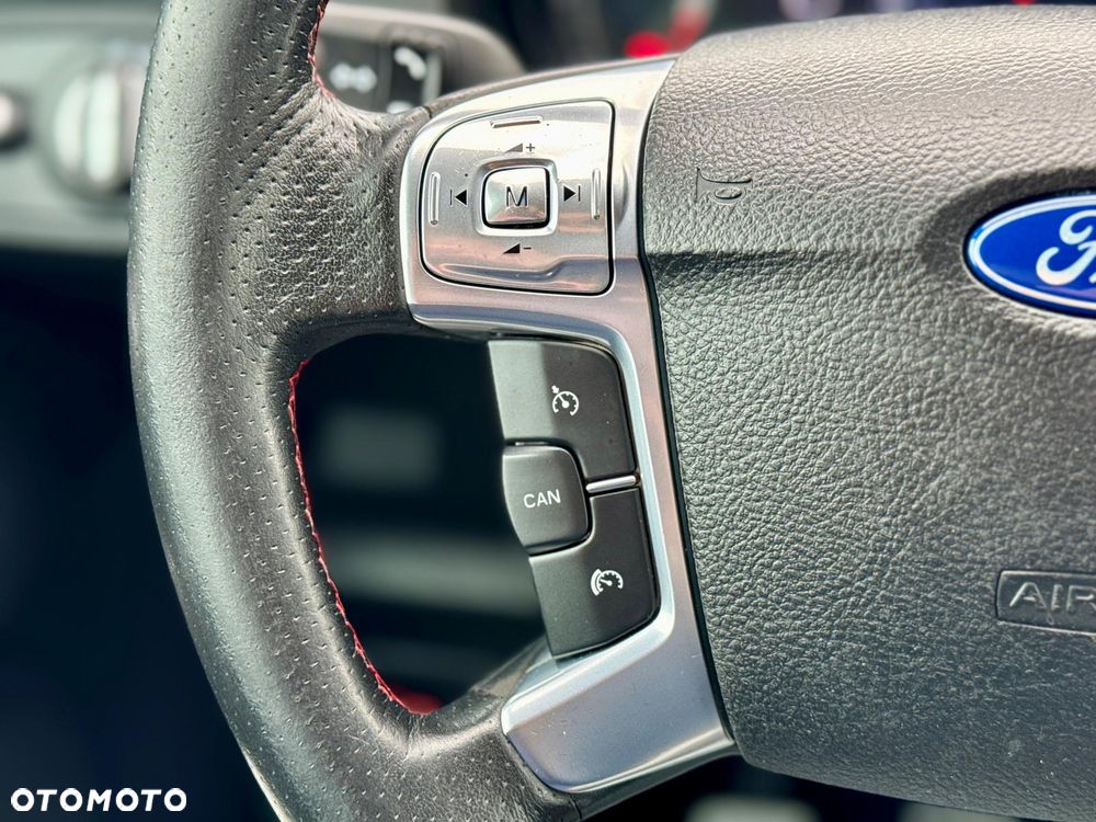 Ford S-Max 2.0 TDCi DPF Titanium X - 36