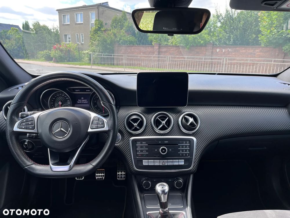 Mercedes-Benz Klasa A 160 AMG Line - 27