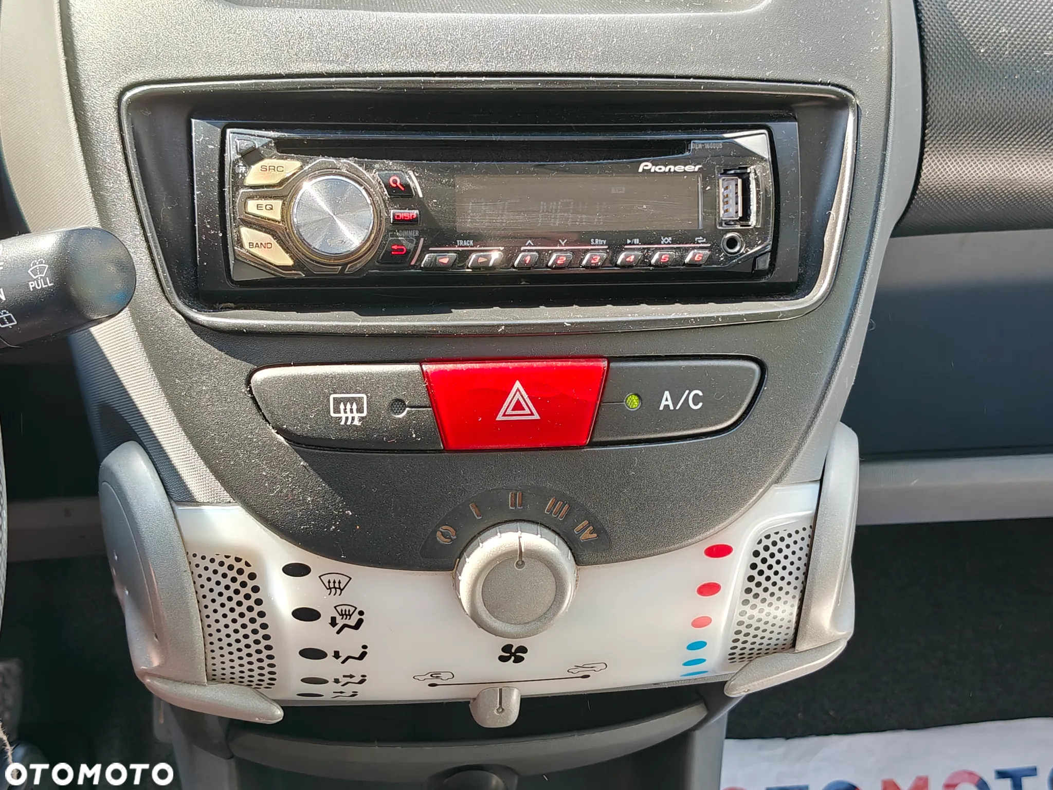 Peugeot 107 1.4 HDI Trendy - 22