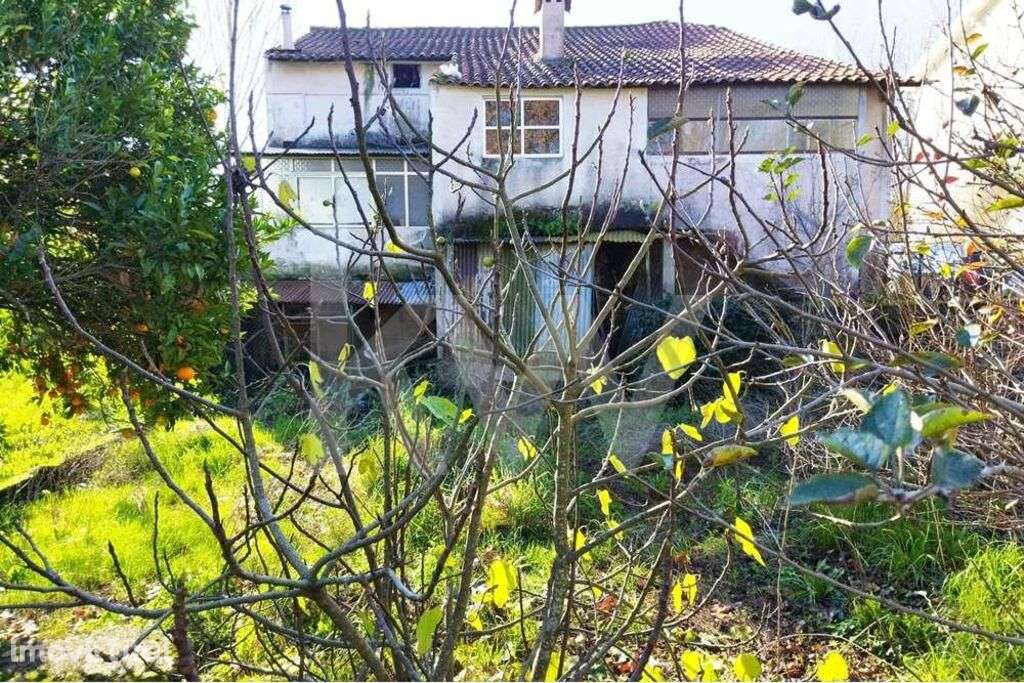 Moradia de r/c e andar, entre Aveiro e Águeda - Grande imagem: 4/39