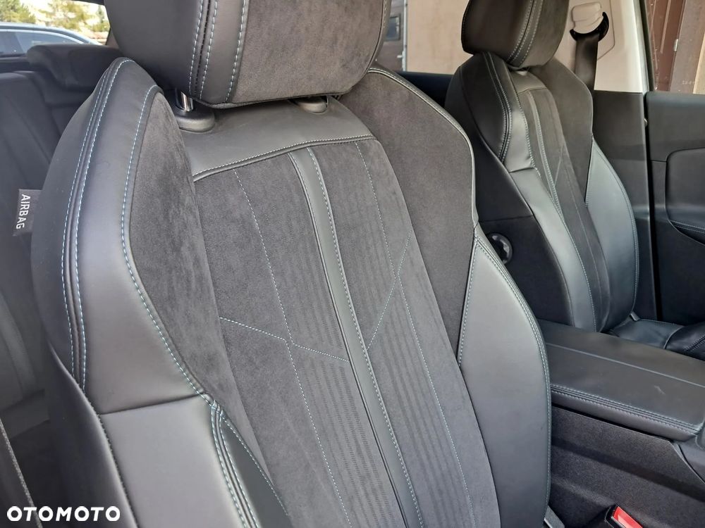 Peugeot 3008 1.2 PureTech Crossway S&S EAT6 - 17