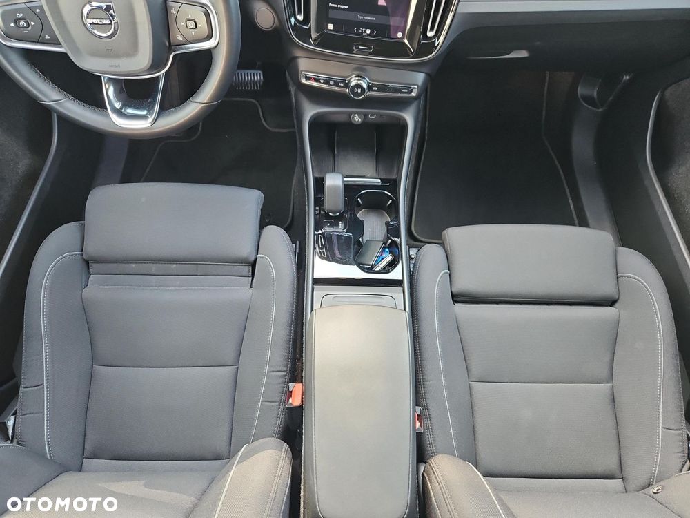 Volvo XC 40 73kWh P6 Recharge Core - 19