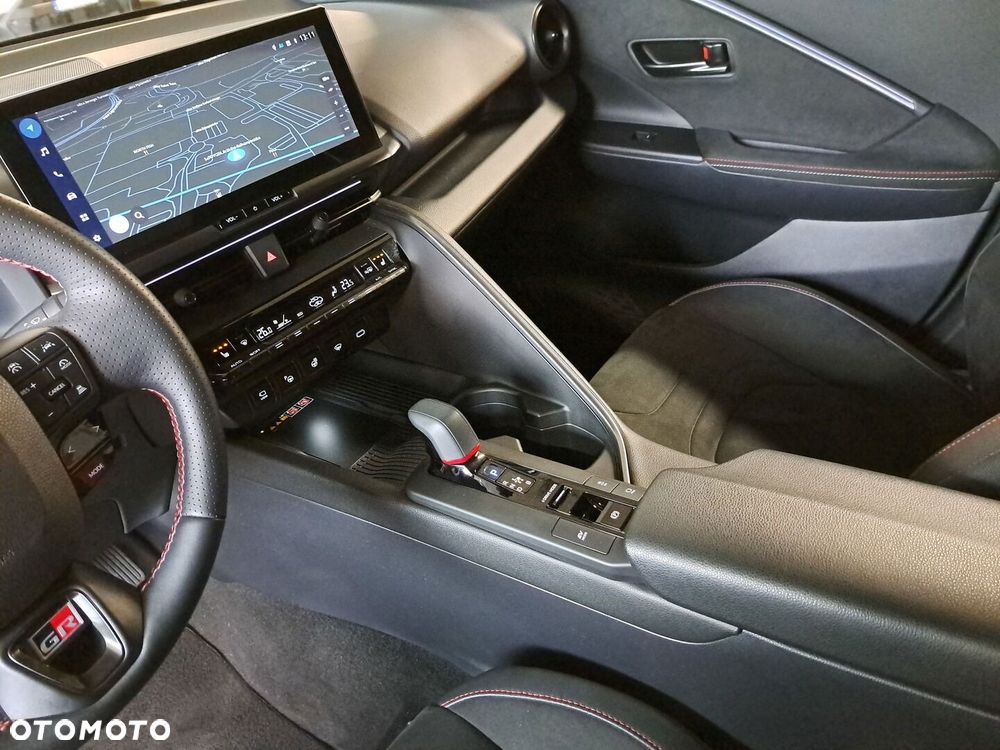 Toyota C-HR - 28