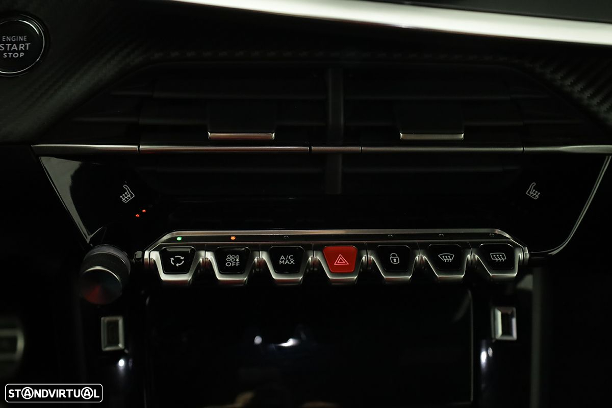 Peugeot e-2008 50 kWh GT - 14