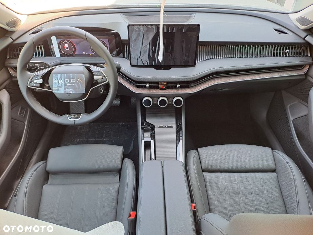 Skoda Superb 2.0 TDI SCR 4x4 L&K DSG - 8