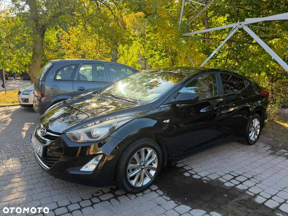 Hyundai Elantra 1.6 Comfort - 2