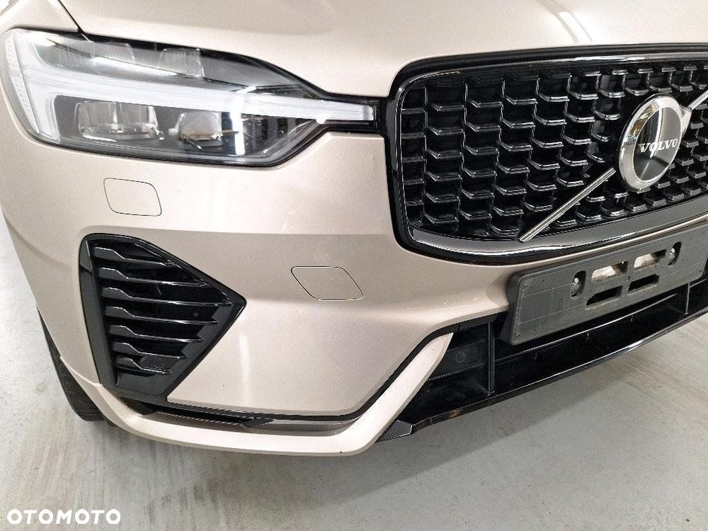Volvo XC 60 B5 B AWD Plus Dark - 12