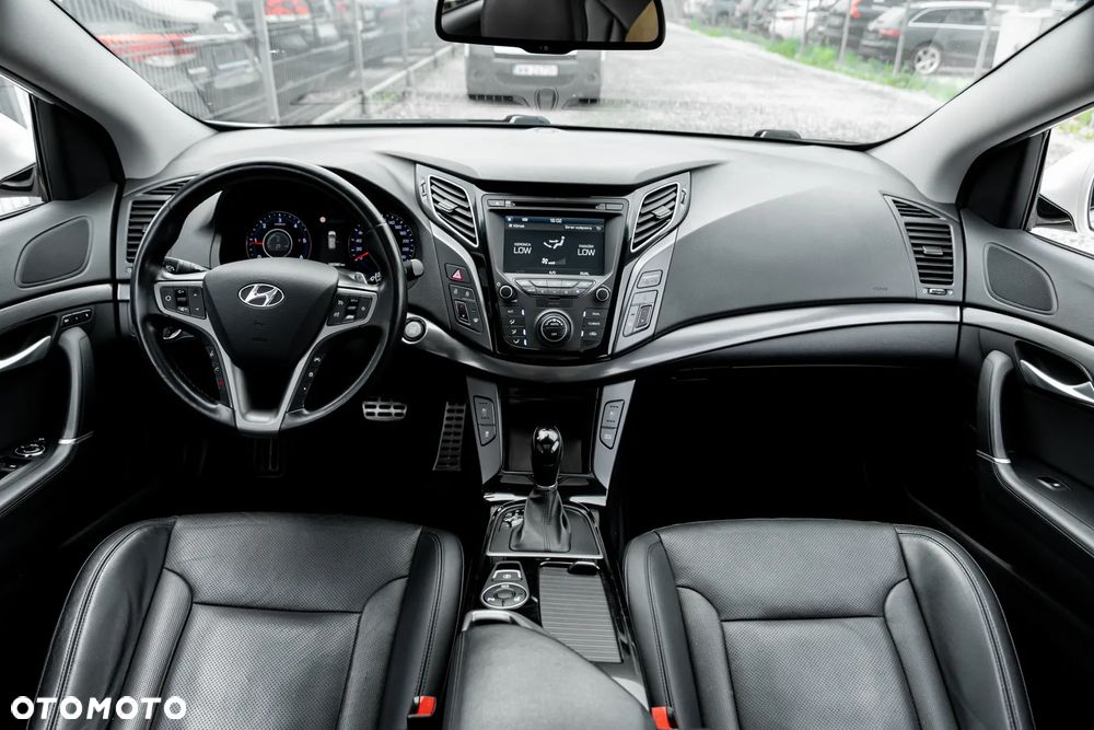 Hyundai i40 Kombi blue 1.7 CRDi DCT Premium - 27