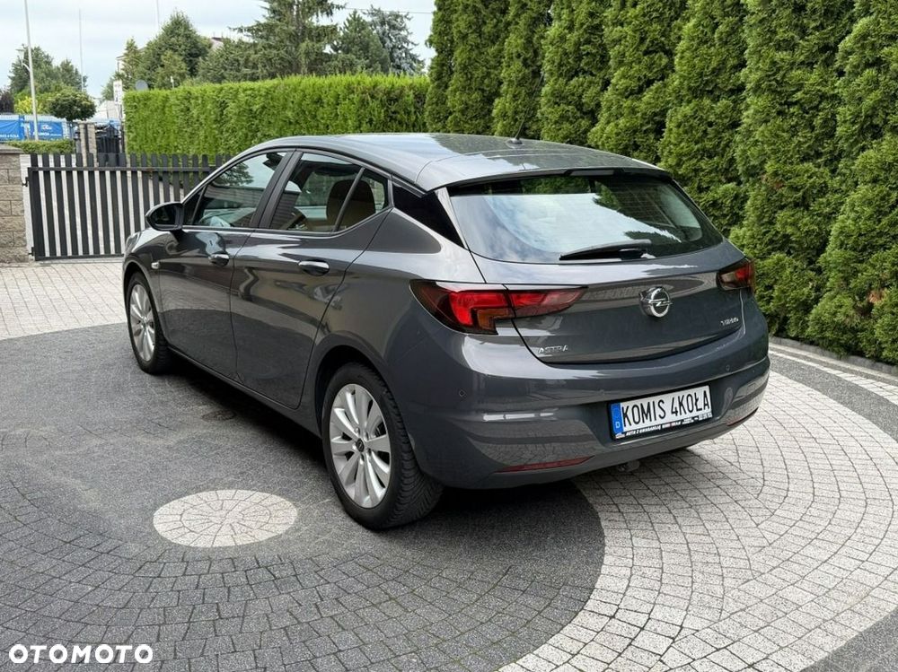 Opel Astra - 4