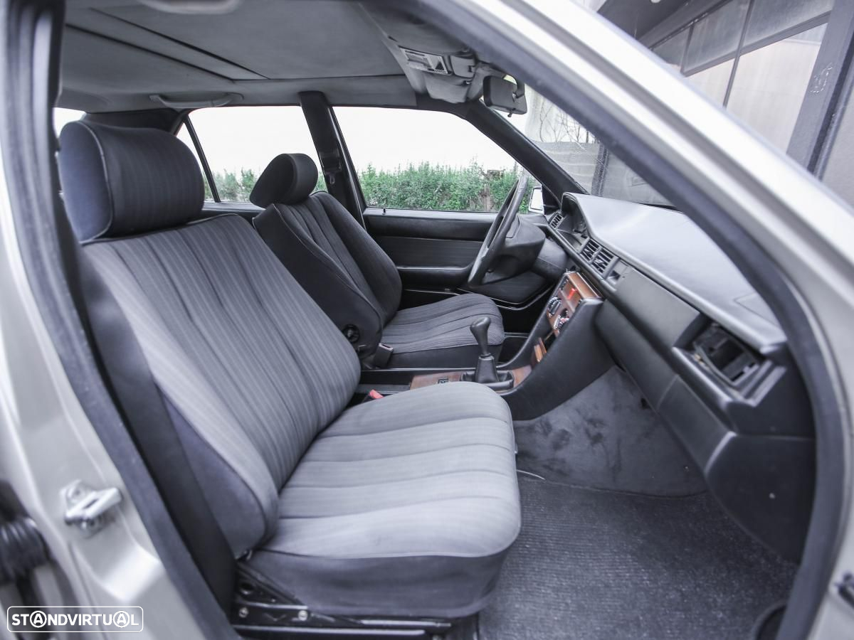 Mercedes-Benz 250 - 7