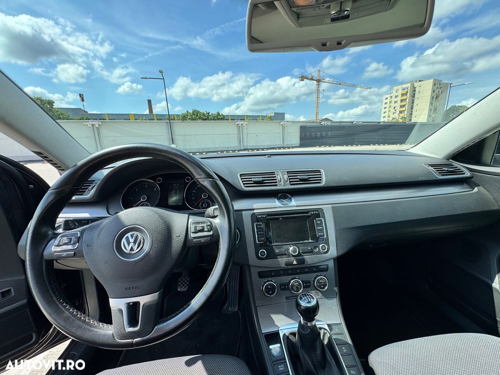 Volkswagen Passat - 3