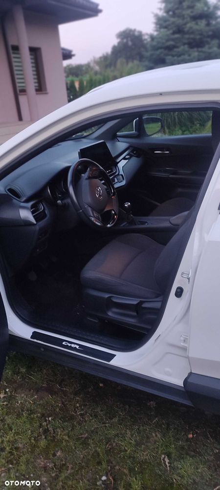 Toyota C-HR - 8