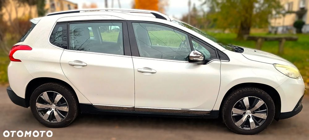 Peugeot 2008 e-HDi FAP 92 STOP & START Allure - 13