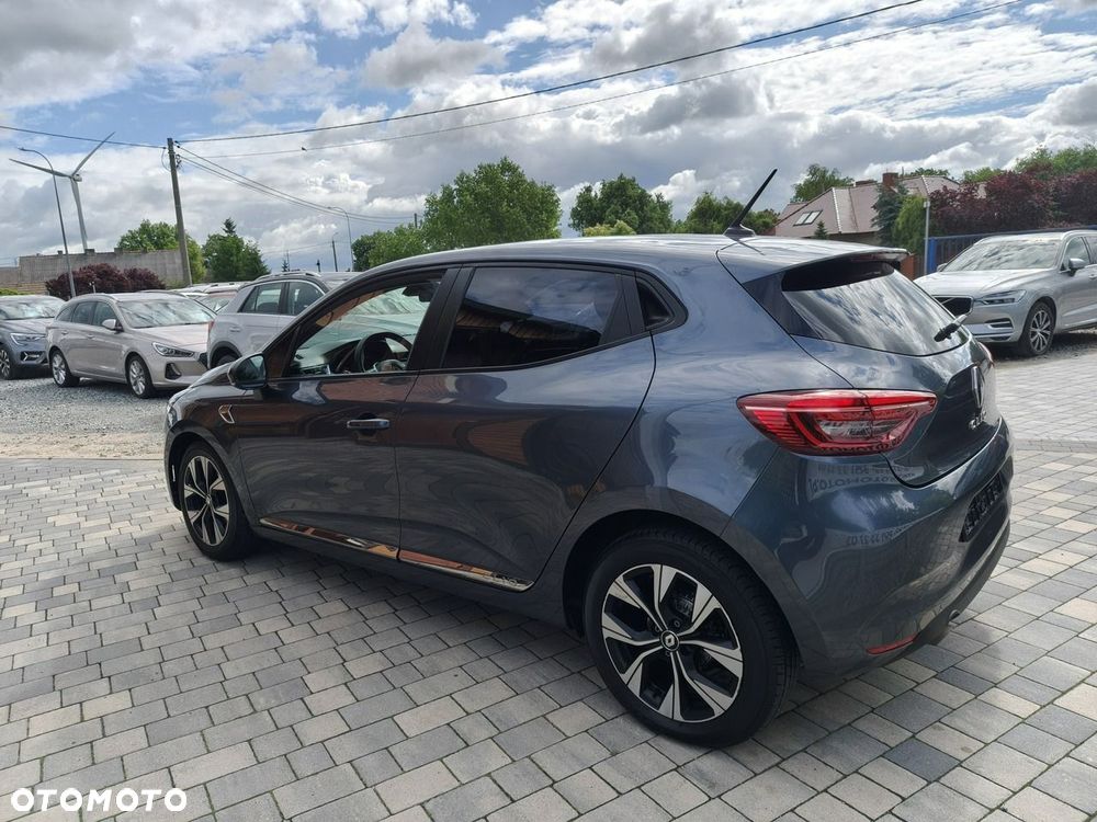 Renault Clio - 6