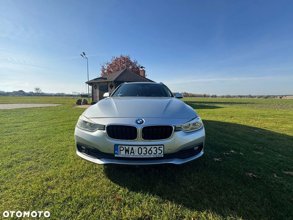 BMW Seria 3 318d - 17