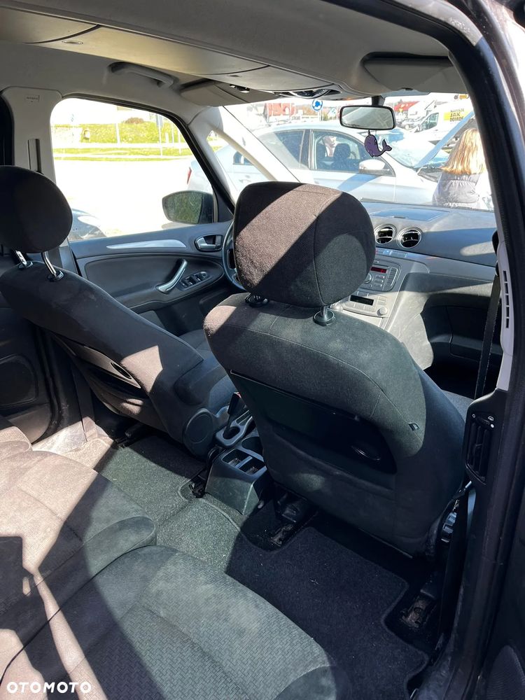 Ford Galaxy 2.0 Concept - 6