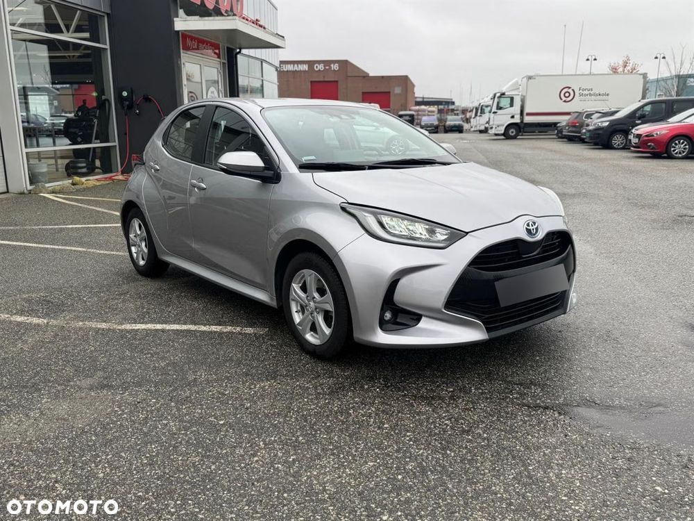 Toyota Yaris Hybrid 1.5 Active - 1