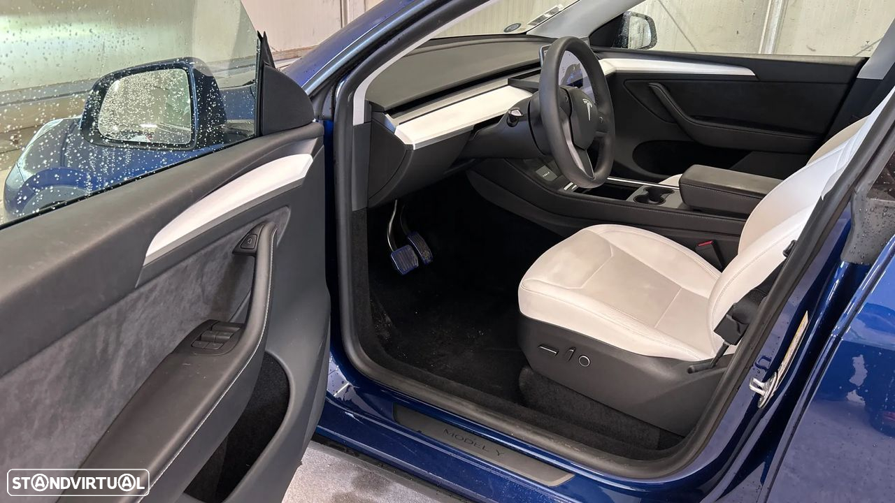 Tesla Model Y RWD - 5