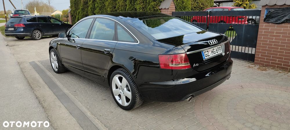 Audi A6 Limousine 2.4 - 3