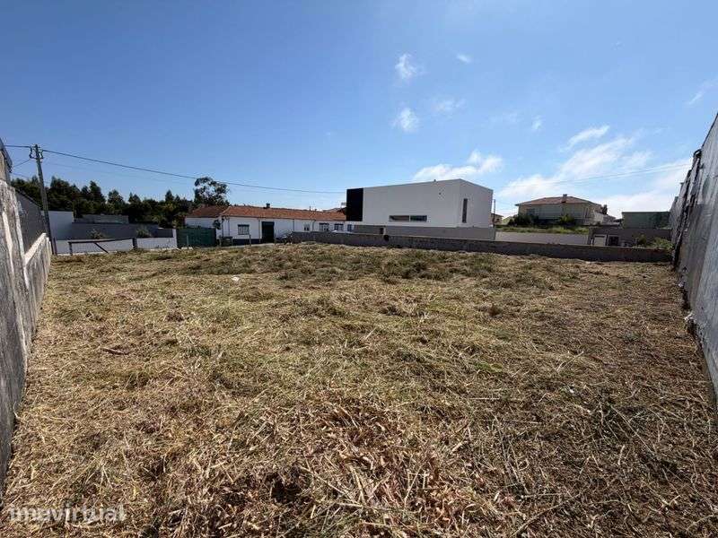 Terreno para Construção com Projeto Aprovado para Moradia - Grande imagem: 3/7