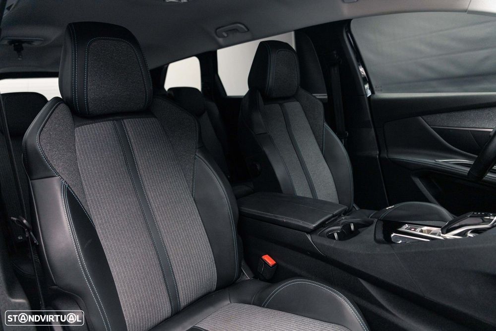 Peugeot 5008 1.5 BlueHDi Allure EAT8 - 20