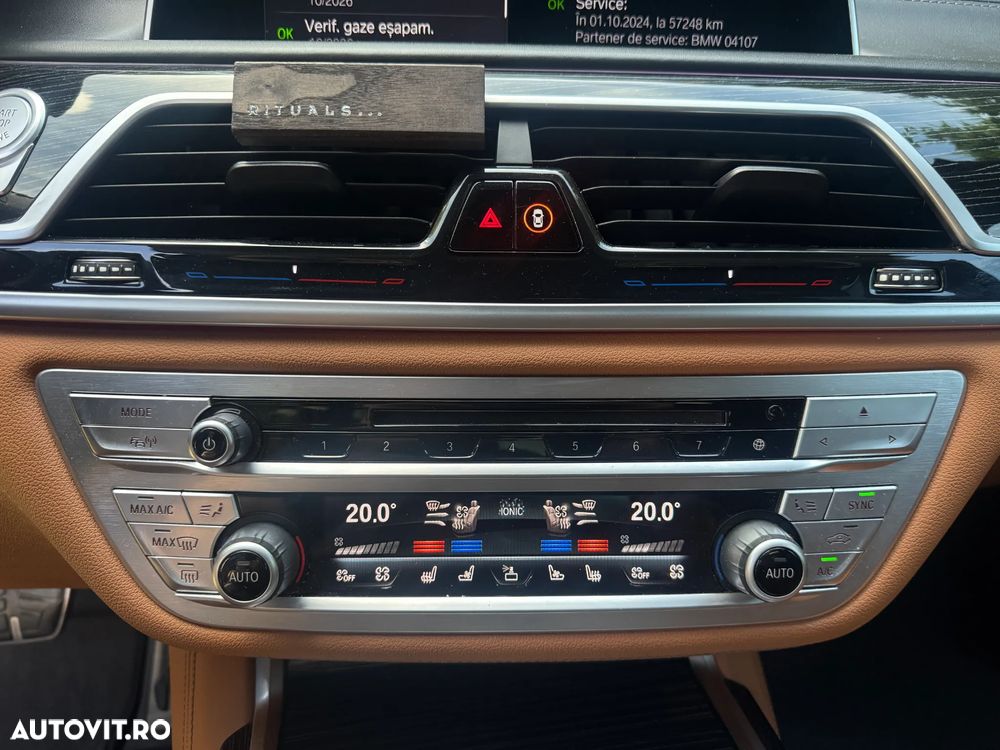 BMW Seria 7 740d xDrive MHEV - 19