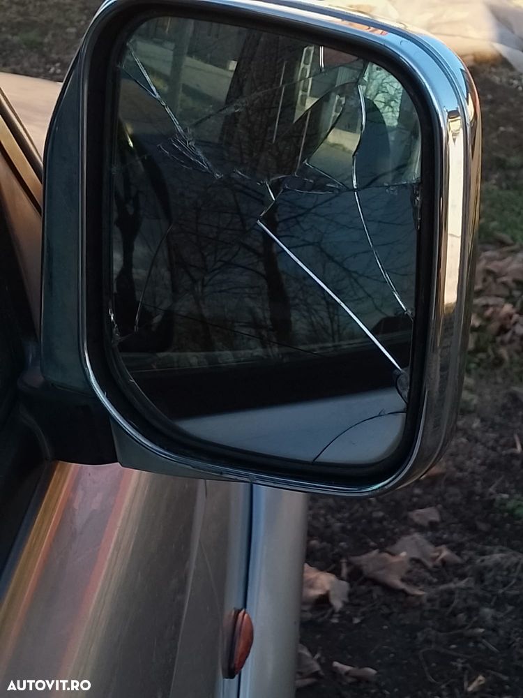 Mitsubishi Pajero - 15