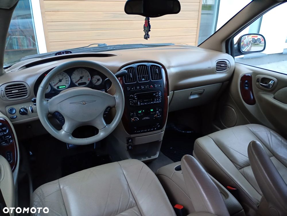 Chrysler Grand Voyager 3.3 Limited - 37