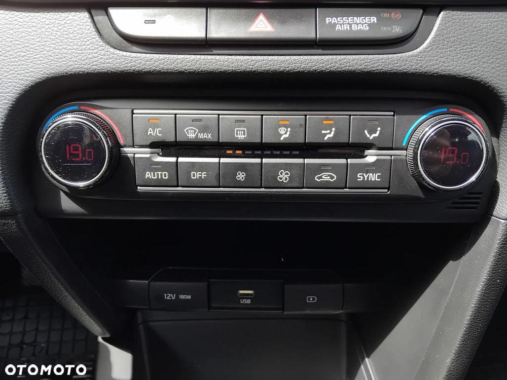Kia Ceed 1.5 T-GDI M - 14