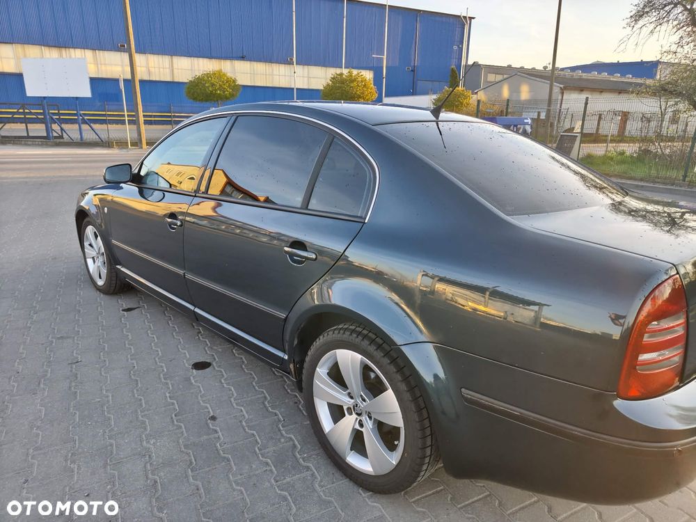 Skoda Superb 1,9 TDI - 23