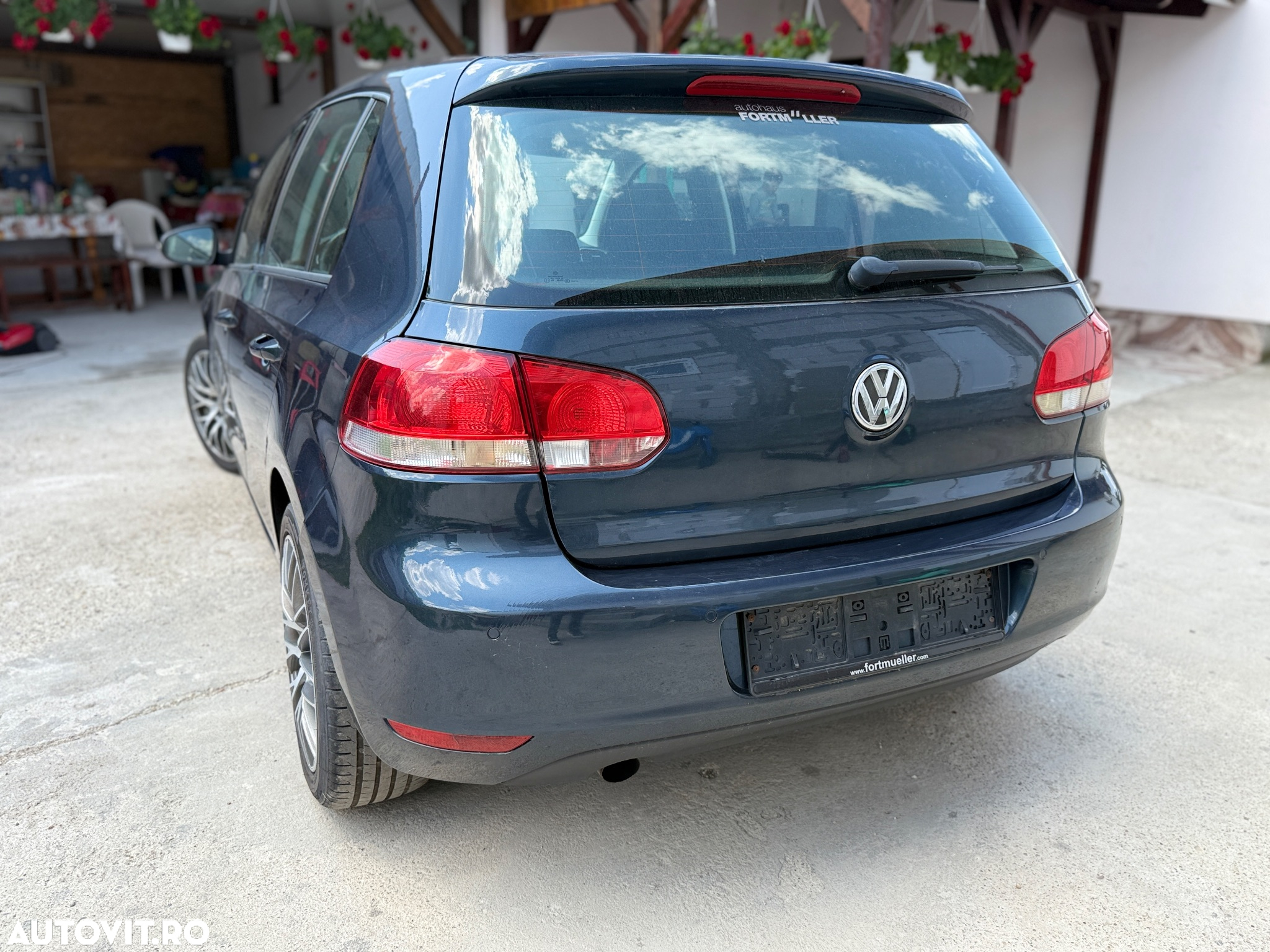 Volkswagen Golf 1.6 TDI DPF Trendline - 4