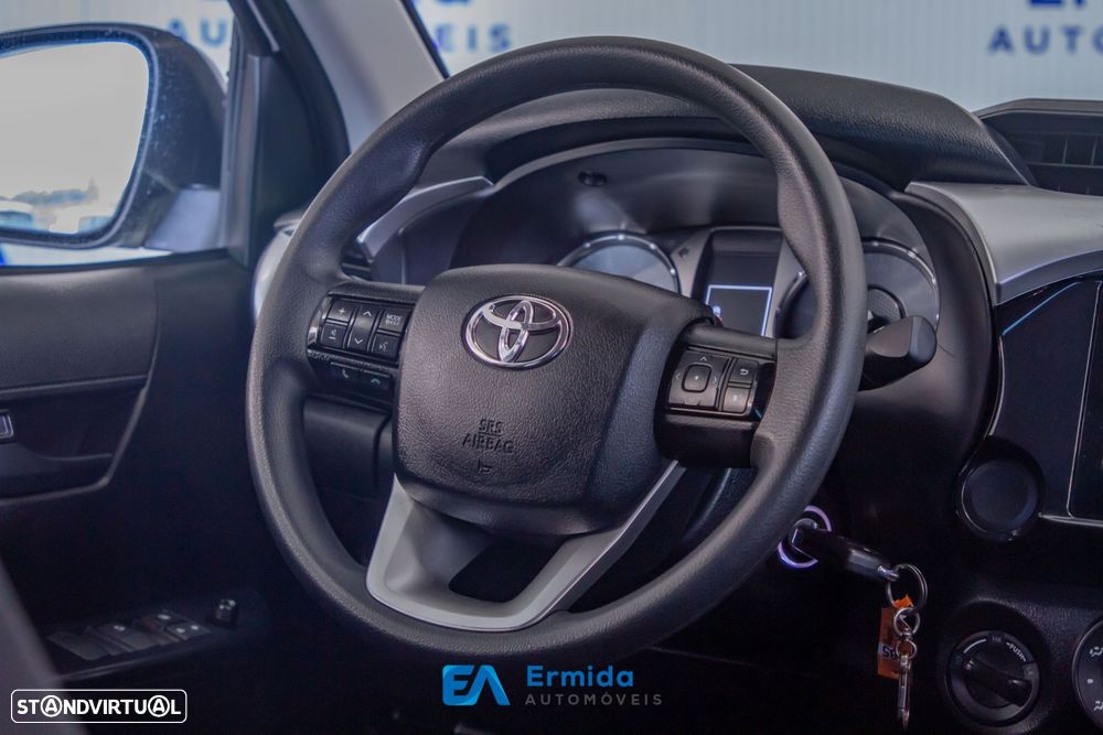 Toyota Hilux 2.4 D-4D 4WD CD CH - 26