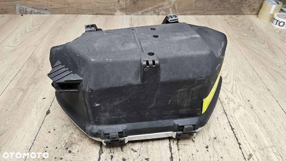 Kufer prawy Yamaha FJR 1300 / Tracer 900 / TDM 900 - 11