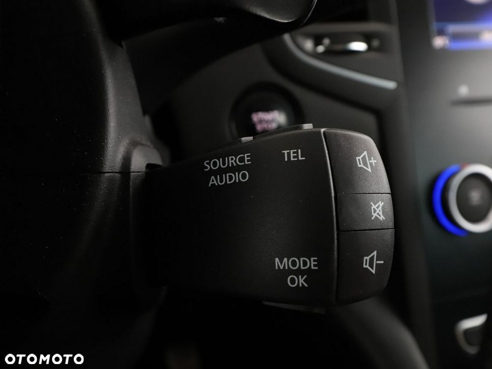 Renault Megane ENERGY TCe 205 EDC GT - 33