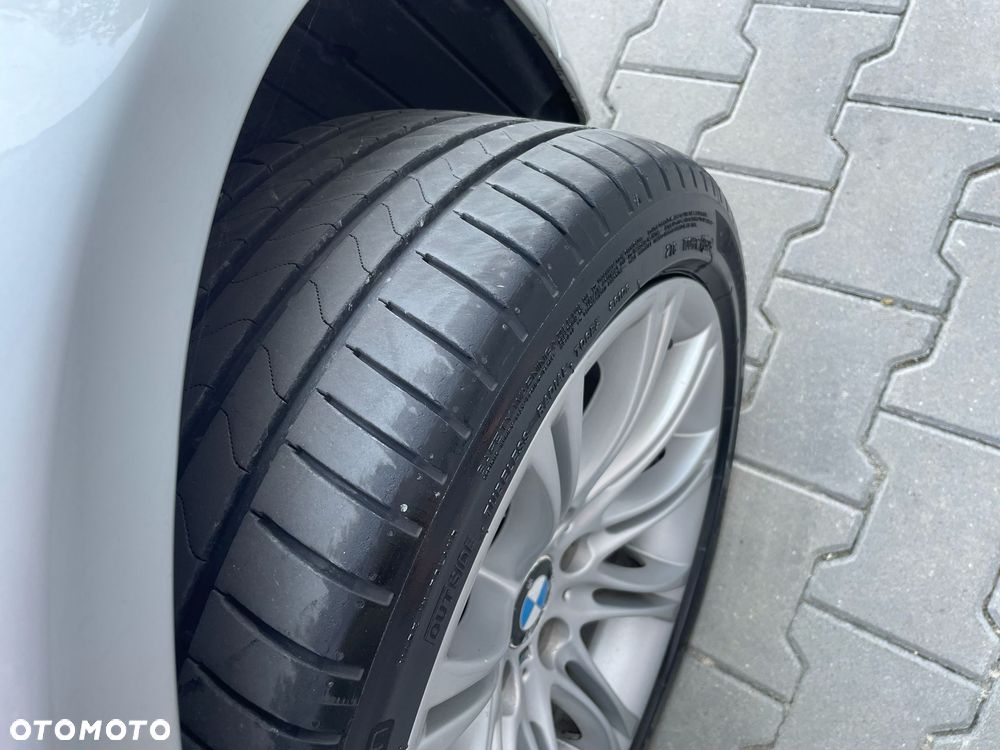 BMW Seria 5 525i - 17