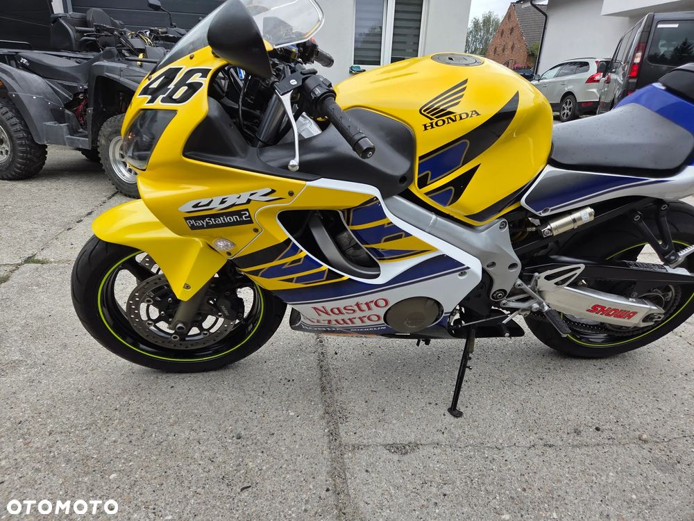 Honda CBR - 9