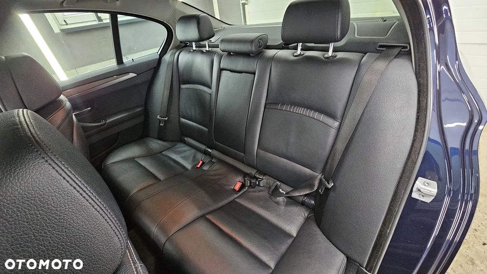 BMW Seria 5 535d Luxury Line - 14