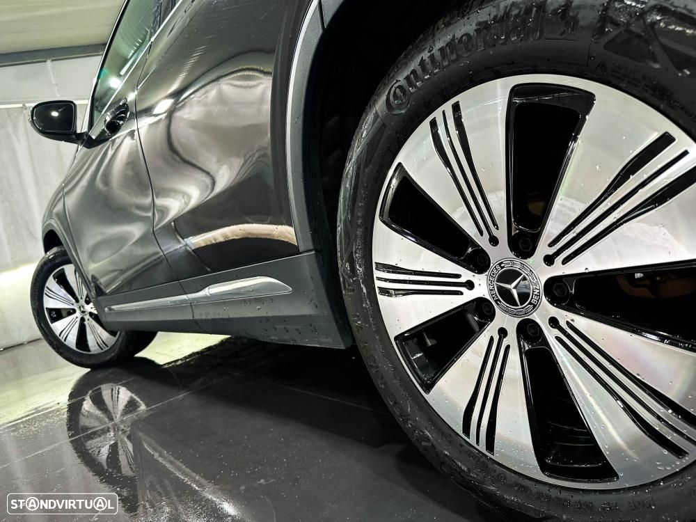 Mercedes-Benz EQA 300 4Matic Progressive - 8
