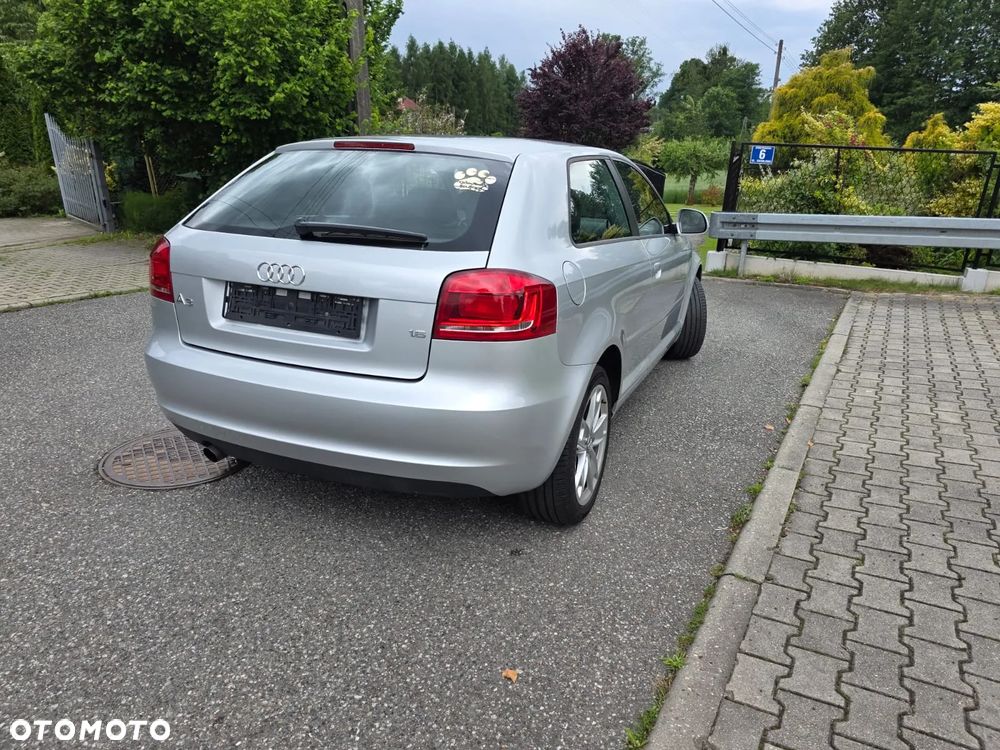 Audi A3 3-drzwiowe 1.6 S line Sportpaket (plus) - 34