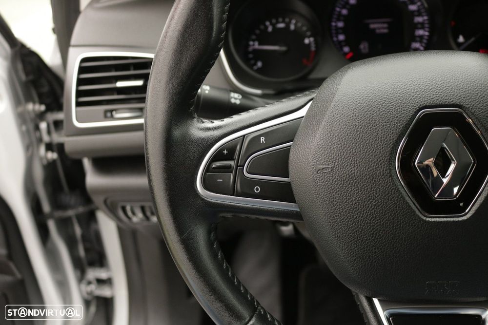 Renault Mégane 1.5 Blue dCi Zen - 28