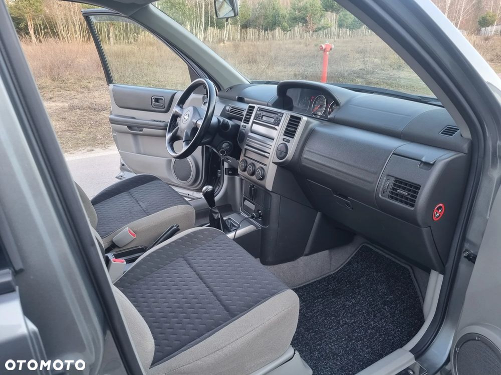 Nissan X-Trail 2.0 4x2 Comfort - 15