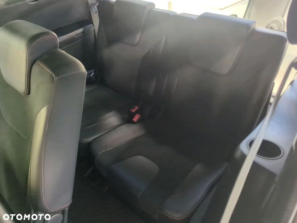 Ford S-Max - 13