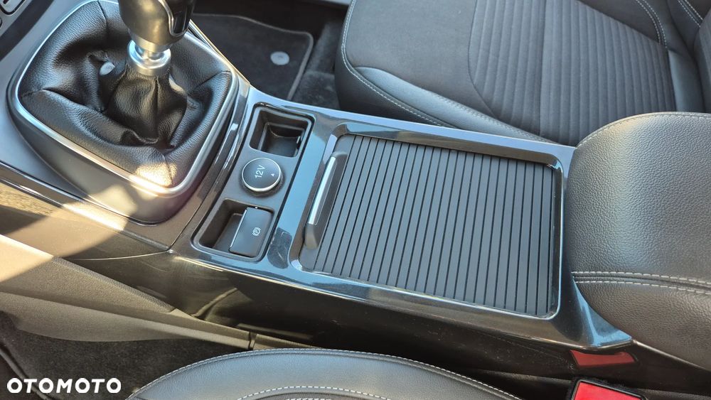 Ford Kuga 2.0 TDCi 4x2 Titanium - 26